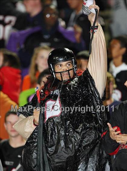 Thumbnail 1 in Trinity vs. Duncanville ( 5A Division 1 Bi-District Playoff ) photogallery.