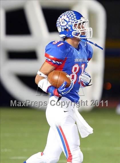 Thumbnail 3 in Trinity vs. Duncanville ( 5A Division 1 Bi-District Playoff ) photogallery.