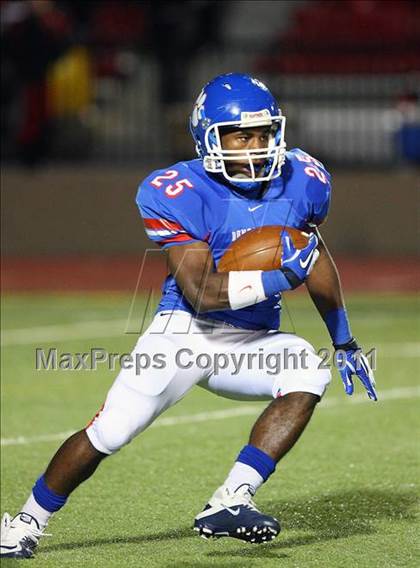 Thumbnail 3 in Trinity vs. Duncanville ( 5A Division 1 Bi-District Playoff ) photogallery.