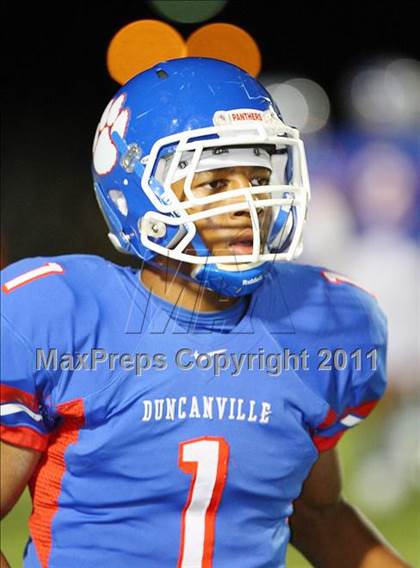 Thumbnail 3 in Trinity vs. Duncanville ( 5A Division 1 Bi-District Playoff ) photogallery.