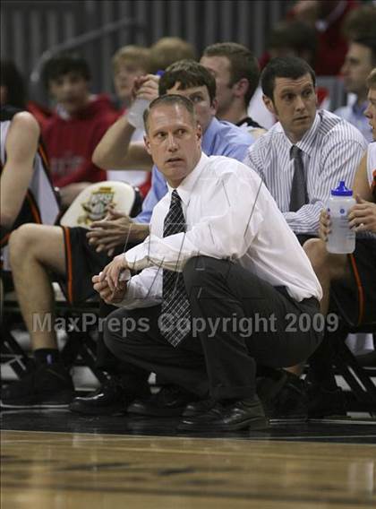 Thumbnail 3 in Ryle vs. Holmes (Ninth Region Tournament) photogallery.