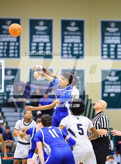 Thumbnail 2 in Port Washington vs. Baldwin (NYSPHSAA Class AAA Section 8 Final) photogallery.