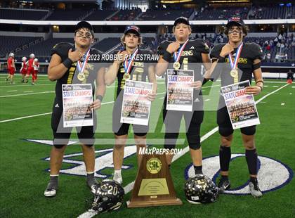Thumbnail 2 in Westbrook vs. Gordon (UIL 1A D1 Football Final Medal Ceremony) photogallery.