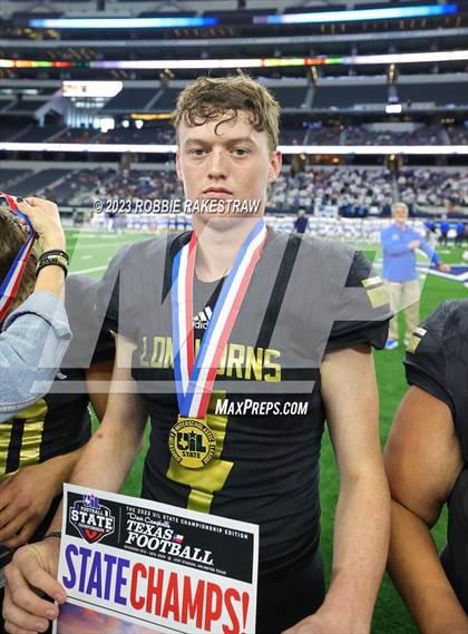 Thumbnail 3 in Westbrook vs. Gordon (UIL 1A D1 Football Final Medal Ceremony) photogallery.
