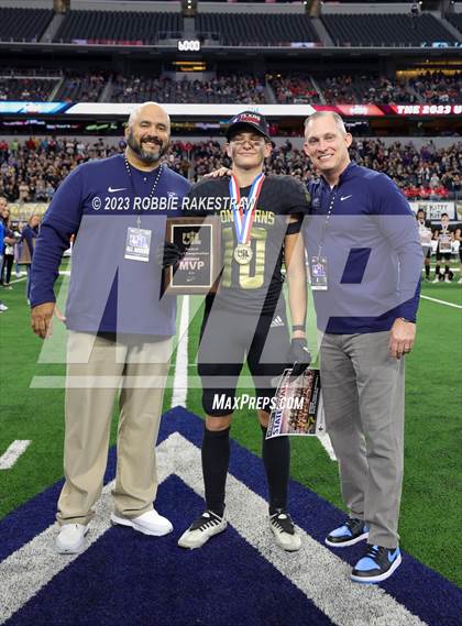 Thumbnail 1 in Westbrook vs. Gordon (UIL 1A D1 Football Final Medal Ceremony) photogallery.