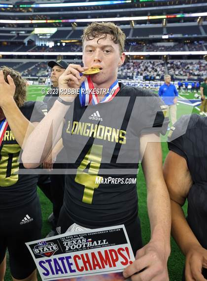 Thumbnail 1 in Westbrook vs. Gordon (UIL 1A D1 Football Final Medal Ceremony) photogallery.