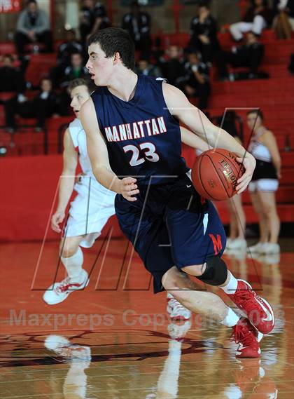 Thumbnail 1 in Maize vs. Manhattan (McPherson Invitational) photogallery.