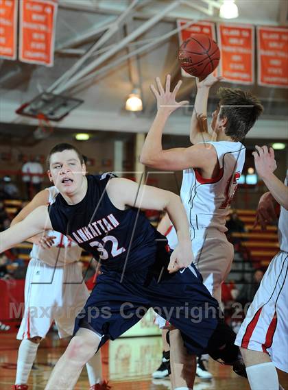 Thumbnail 2 in Maize vs. Manhattan (McPherson Invitational) photogallery.