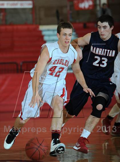 Thumbnail 3 in Maize vs. Manhattan (McPherson Invitational) photogallery.