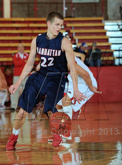 Thumbnail 2 in Maize vs. Manhattan (McPherson Invitational) photogallery.