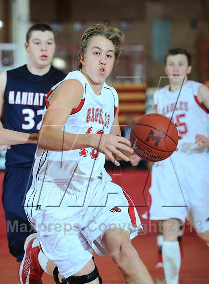 Thumbnail 1 in Maize vs. Manhattan (McPherson Invitational) photogallery.