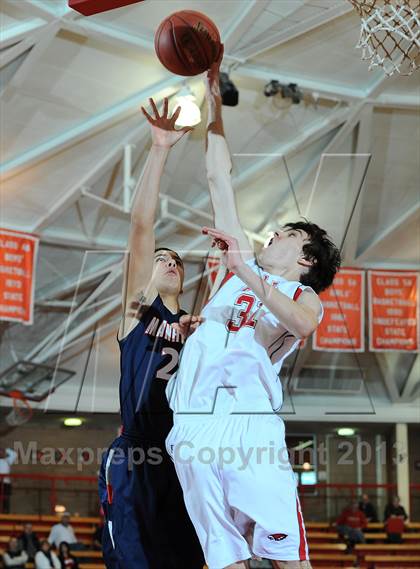 Thumbnail 1 in Maize vs. Manhattan (McPherson Invitational) photogallery.