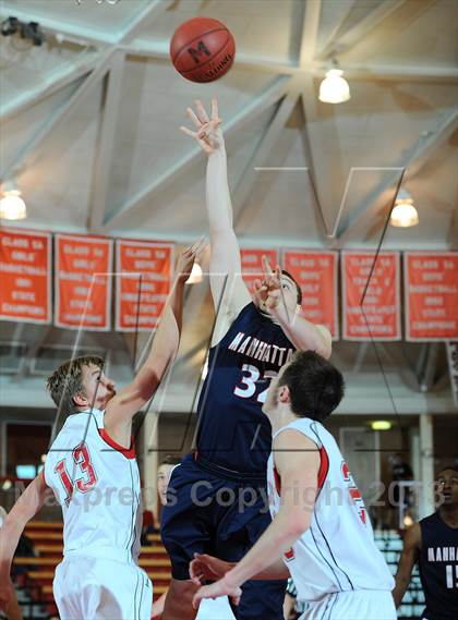 Thumbnail 1 in Maize vs. Manhattan (McPherson Invitational) photogallery.