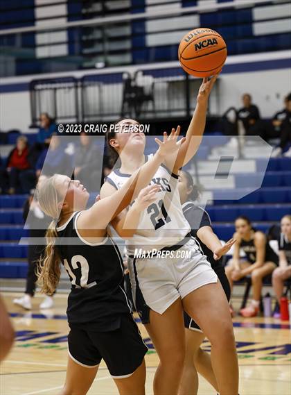 Thumbnail 1 in Highland @ Ridgeline photogallery.