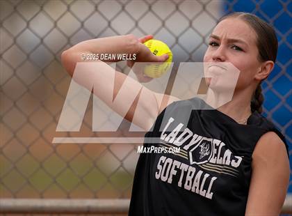 Thumbnail 1 in Round Valley @ Kingman Academy (AIA 2A Quarterfinal)  photogallery.