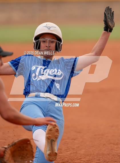 Thumbnail 1 in Round Valley @ Kingman Academy (AIA 2A Quarterfinal)  photogallery.