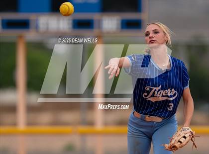 Thumbnail 1 in Round Valley @ Kingman Academy (AIA 2A Quarterfinal)  photogallery.