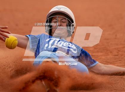 Thumbnail 2 in Round Valley @ Kingman Academy (AIA 2A Quarterfinal)  photogallery.