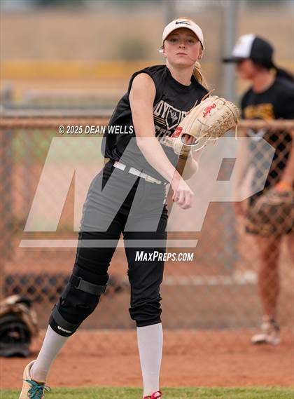 Thumbnail 1 in Round Valley @ Kingman Academy (AIA 2A Quarterfinal)  photogallery.