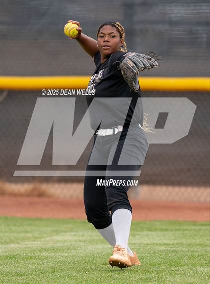 Thumbnail 2 in Round Valley @ Kingman Academy (AIA 2A Quarterfinal)  photogallery.