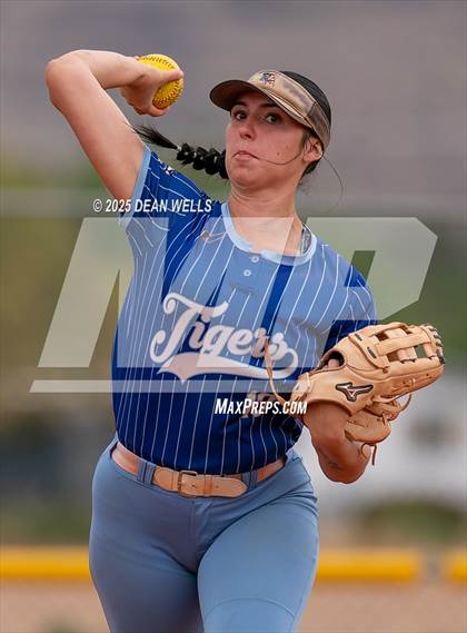Thumbnail 3 in Round Valley @ Kingman Academy (AIA 2A Quarterfinal)  photogallery.