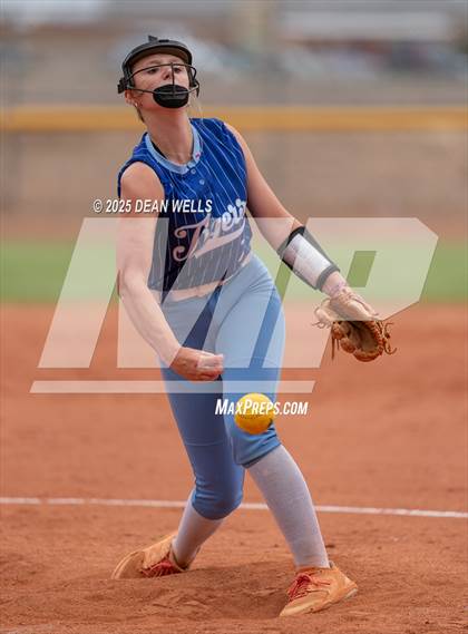 Thumbnail 2 in Round Valley @ Kingman Academy (AIA 2A Quarterfinal)  photogallery.