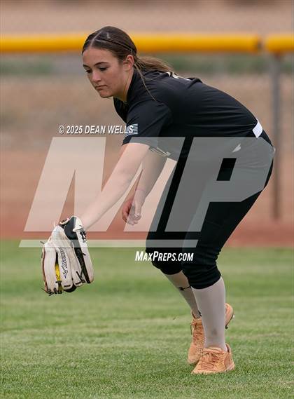 Thumbnail 1 in Round Valley @ Kingman Academy (AIA 2A Quarterfinal)  photogallery.