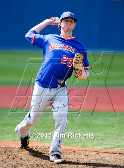Thumbnail 1 in San Angelo Central vs Weatherford (Arlington Heights Tournament) photogallery.