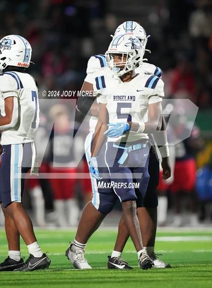 Thumbnail 1 in Ridgeland @ South Panola (MHSAA 6A Round 1) photogallery.