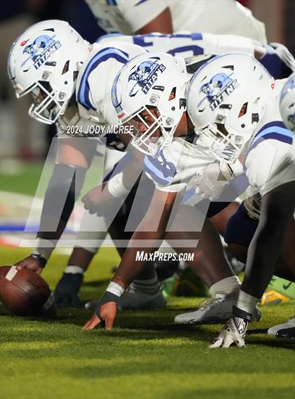 Thumbnail 1 in Ridgeland @ South Panola (MHSAA 6A Round 1) photogallery.