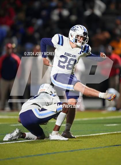 Thumbnail 2 in Ridgeland @ South Panola (MHSAA 6A Round 1) photogallery.