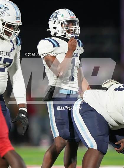 Thumbnail 1 in Ridgeland @ South Panola (MHSAA 6A Round 1) photogallery.