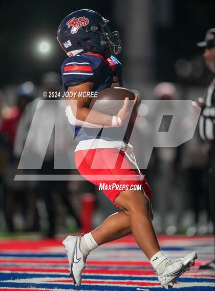 Thumbnail 2 in Ridgeland @ South Panola (MHSAA 6A Round 1) photogallery.