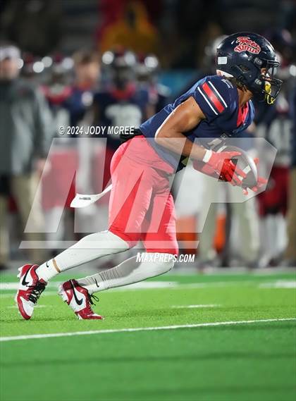 Thumbnail 1 in Ridgeland @ South Panola (MHSAA 6A Round 1) photogallery.
