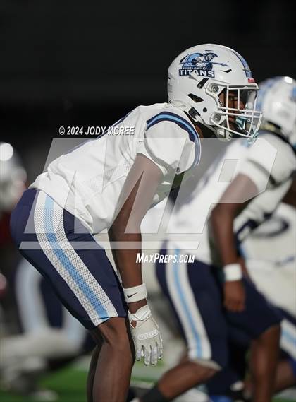 Thumbnail 2 in Ridgeland @ South Panola (MHSAA 6A Round 1) photogallery.