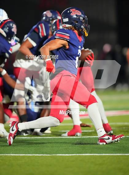 Thumbnail 1 in Ridgeland @ South Panola (MHSAA 6A Round 1) photogallery.