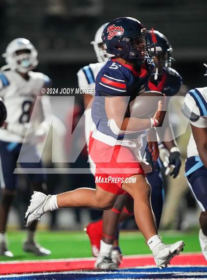 Thumbnail 1 in Ridgeland @ South Panola (MHSAA 6A Round 1) photogallery.