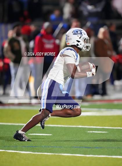 Thumbnail 3 in Ridgeland @ South Panola (MHSAA 6A Round 1) photogallery.