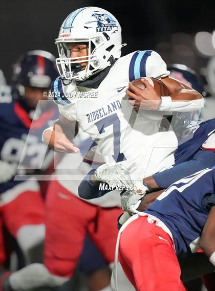 Thumbnail 1 in Ridgeland @ South Panola (MHSAA 6A Round 1) photogallery.