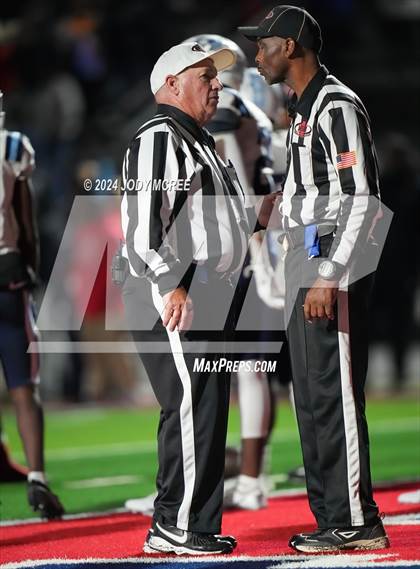 Thumbnail 1 in Ridgeland @ South Panola (MHSAA 6A Round 1) photogallery.