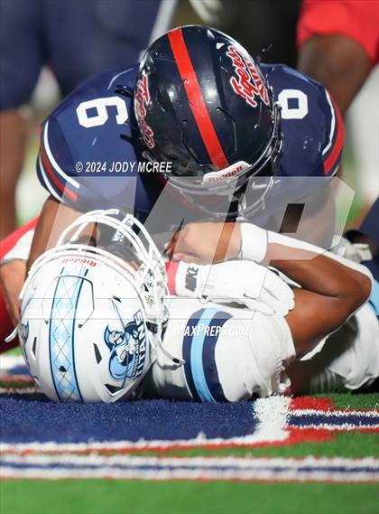 Thumbnail 3 in Ridgeland @ South Panola (MHSAA 6A Round 1) photogallery.