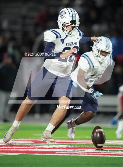 Thumbnail 3 in Ridgeland @ South Panola (MHSAA 6A Round 1) photogallery.