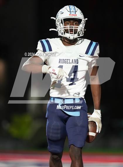 Thumbnail 1 in Ridgeland @ South Panola (MHSAA 6A Round 1) photogallery.