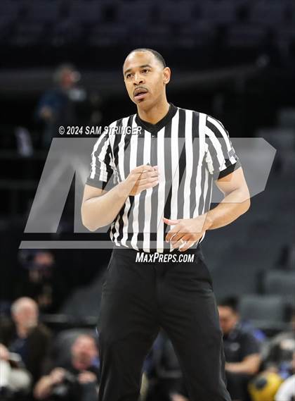 Thumbnail 1 in Centennial @ Oakland Tech (CIF State Division 2 Final) photogallery.