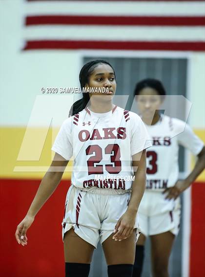 Thumbnail 1 in Valencia vs Oaks Christian photogallery.