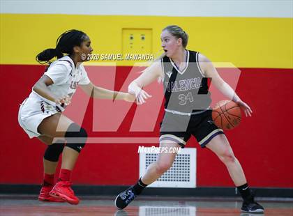 Thumbnail 2 in Valencia vs Oaks Christian photogallery.