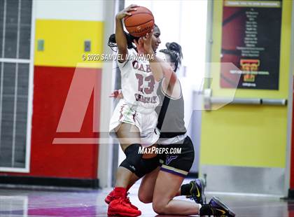 Thumbnail 1 in Valencia vs Oaks Christian photogallery.