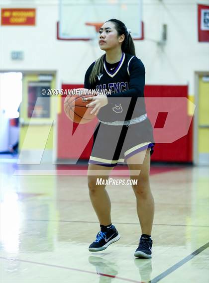 Thumbnail 1 in Valencia vs Oaks Christian photogallery.