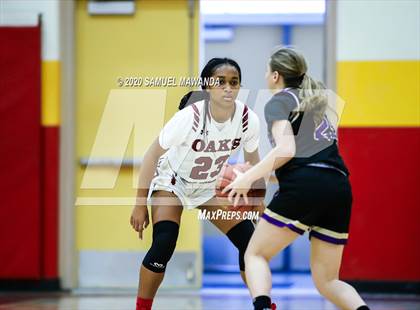 Thumbnail 2 in Valencia vs Oaks Christian photogallery.