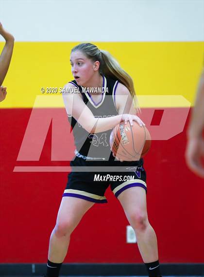 Thumbnail 3 in Valencia vs Oaks Christian photogallery.